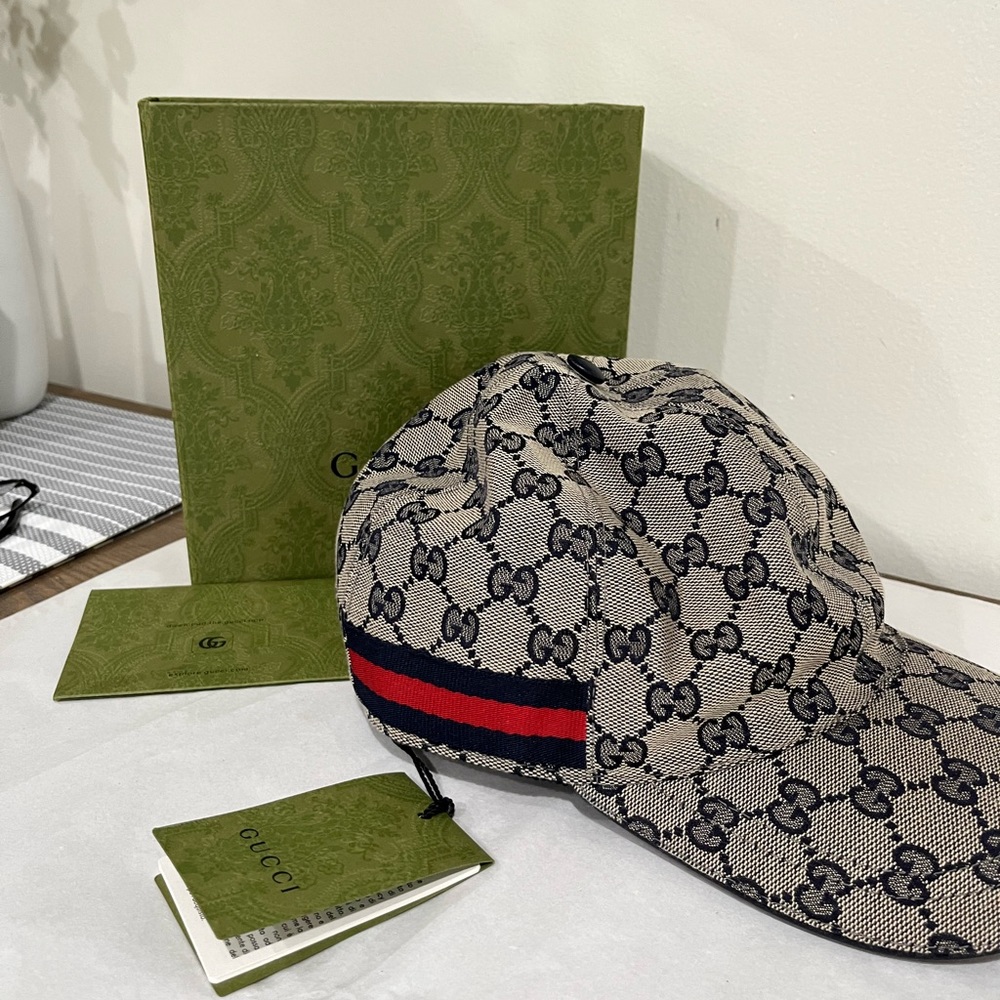 GG canvas, baseball hat with web